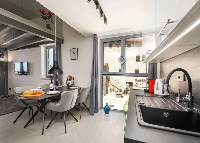 Levant By Briskva 아파트 *